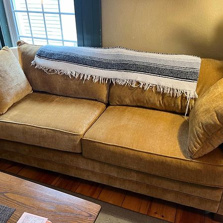 Hallowell Rooming House Bagian luar foto