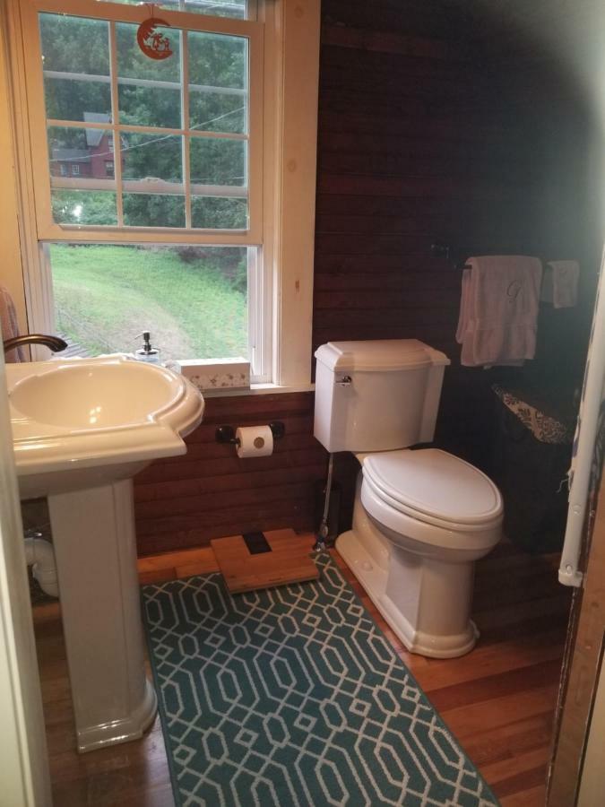 Hallowell Rooming House Bagian luar foto