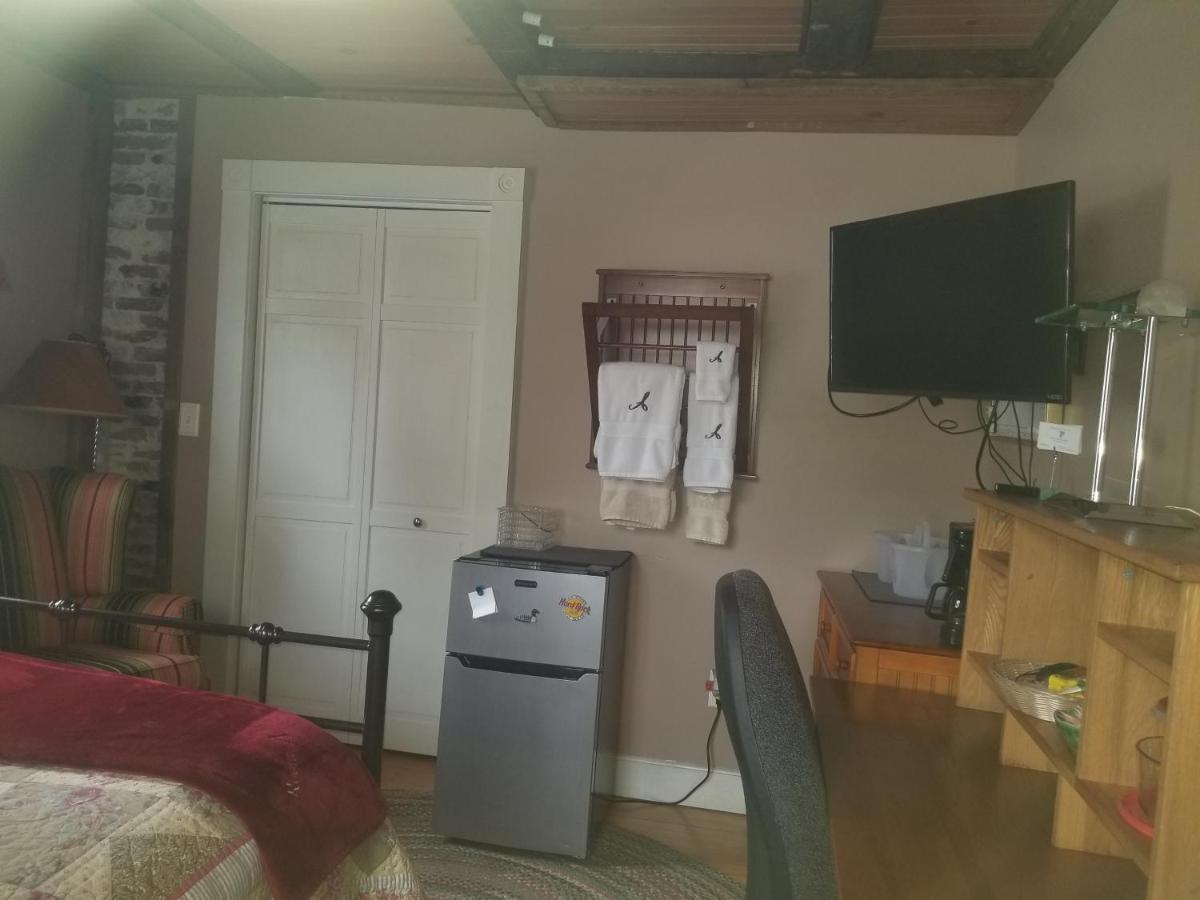 Hallowell Rooming House Bagian luar foto